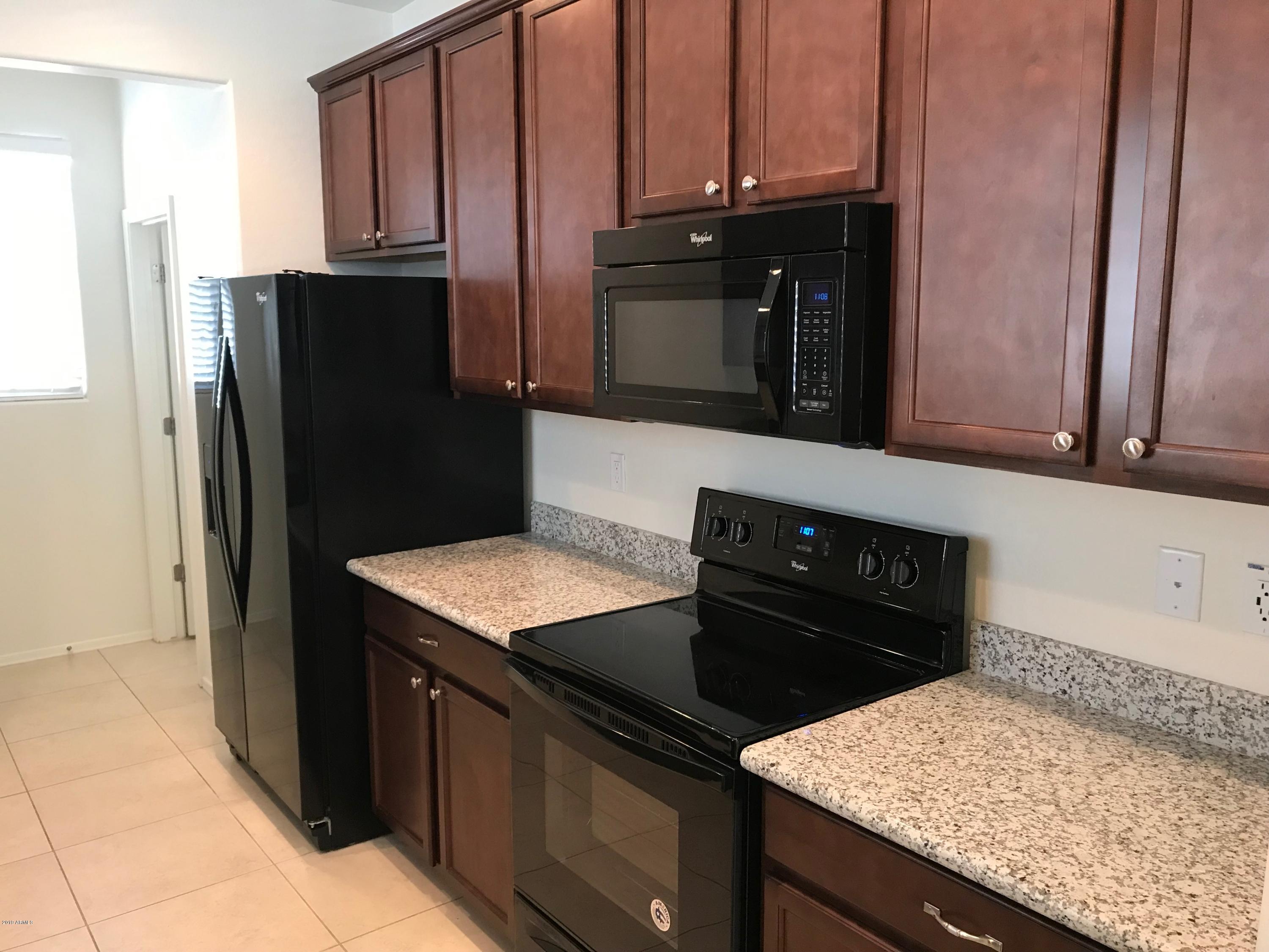 483 North Ranger Trail Gilbert, AZ 85234 - Photo 7 of 26 New Glass Top Oven Range