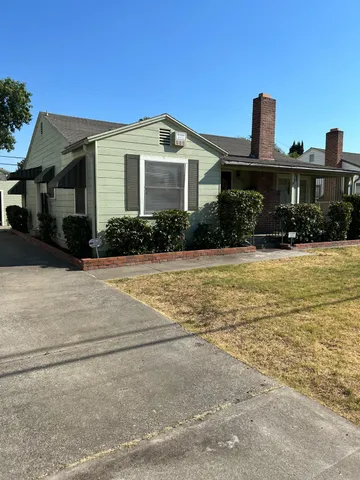 $349,000 | 1768 Country Club Boulevard, Stockton, CA 95204