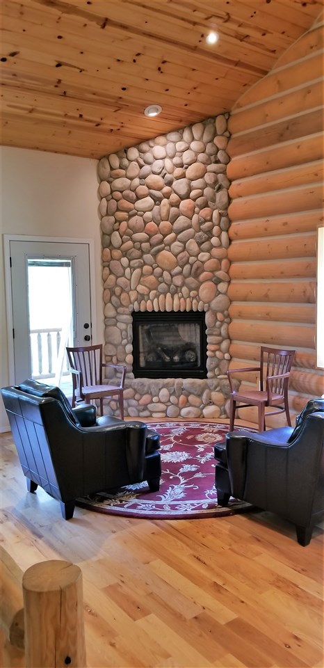 3733 Sand Creek Road, Unit V Kettle Falls, WA 99141 - Photo 3 of 18 Gallery Image 3
