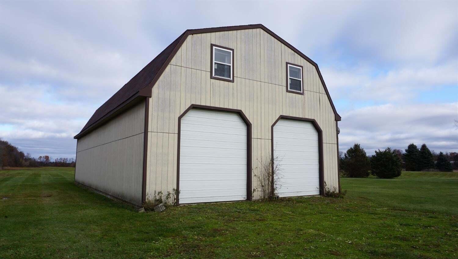72 West Willis Road Saline, MI 48176 - Photo 11 of 18 72 10