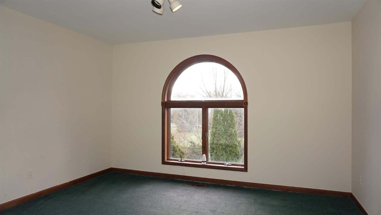 72 West Willis Road Saline, MI 48176 - Photo 7 of 18 72 06