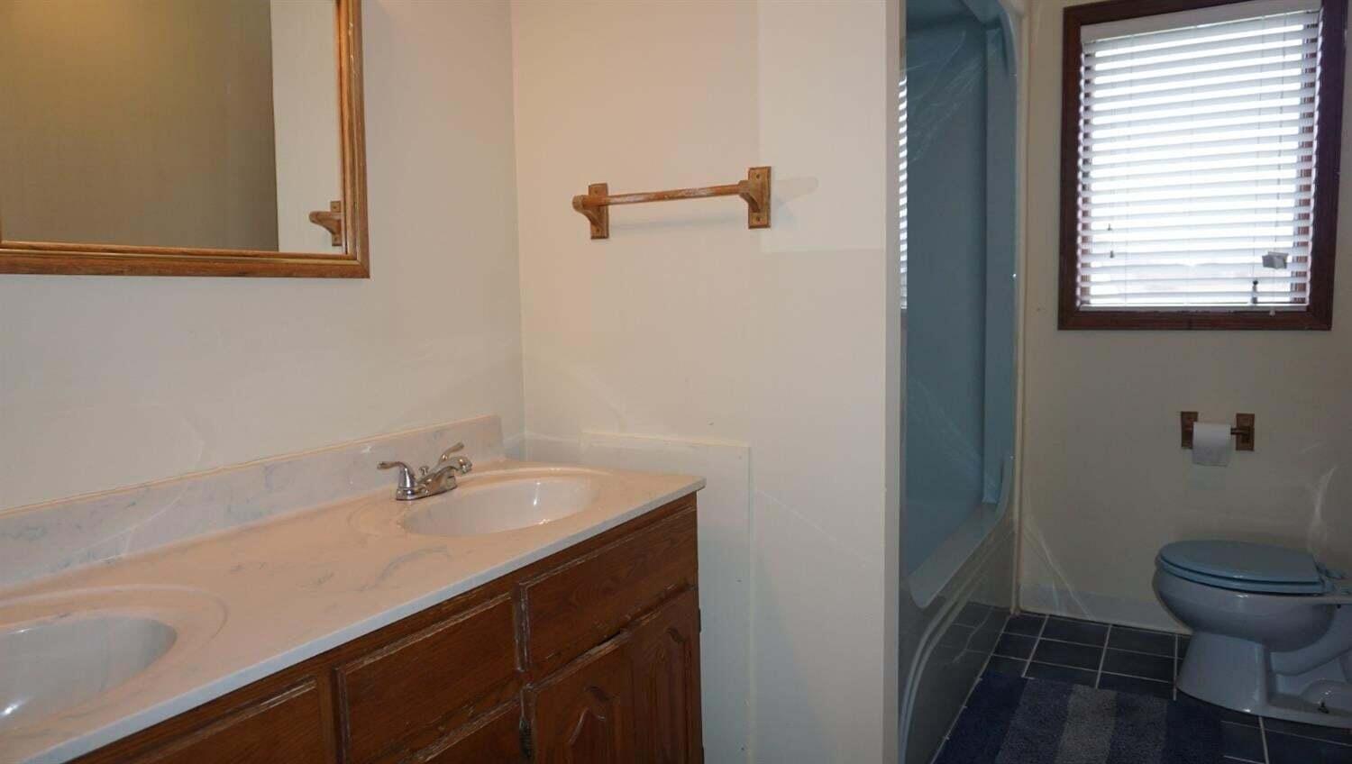 72 West Willis Road Saline, MI 48176 - Photo 10 of 18 72 09