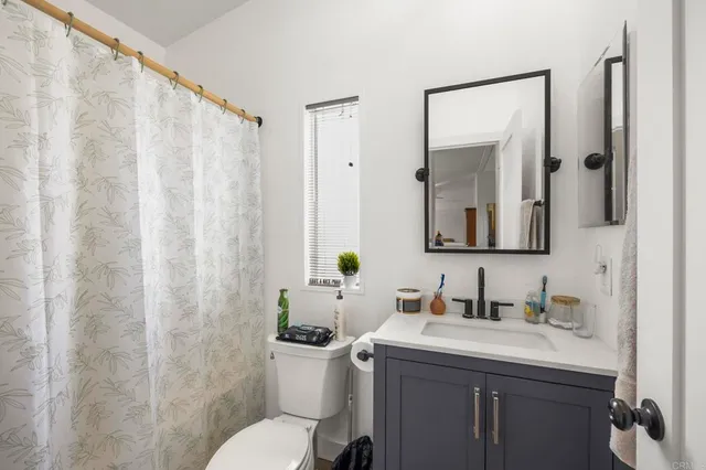 $1,050,000 | 224 Astro Court, Vista, CA 92083