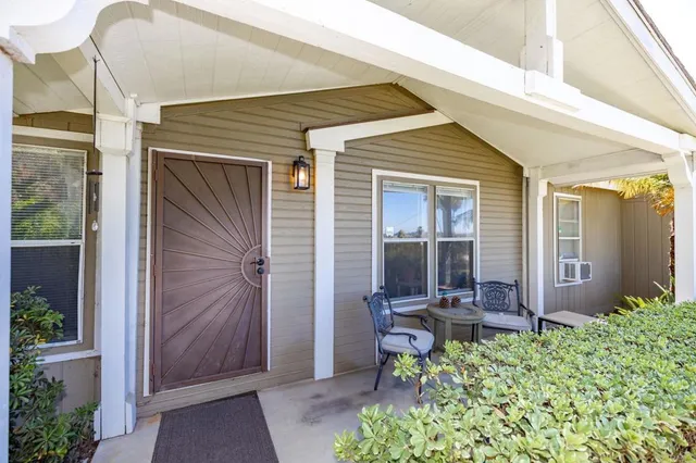 $1,050,000 | 224 Astro Court, Vista, CA 92083