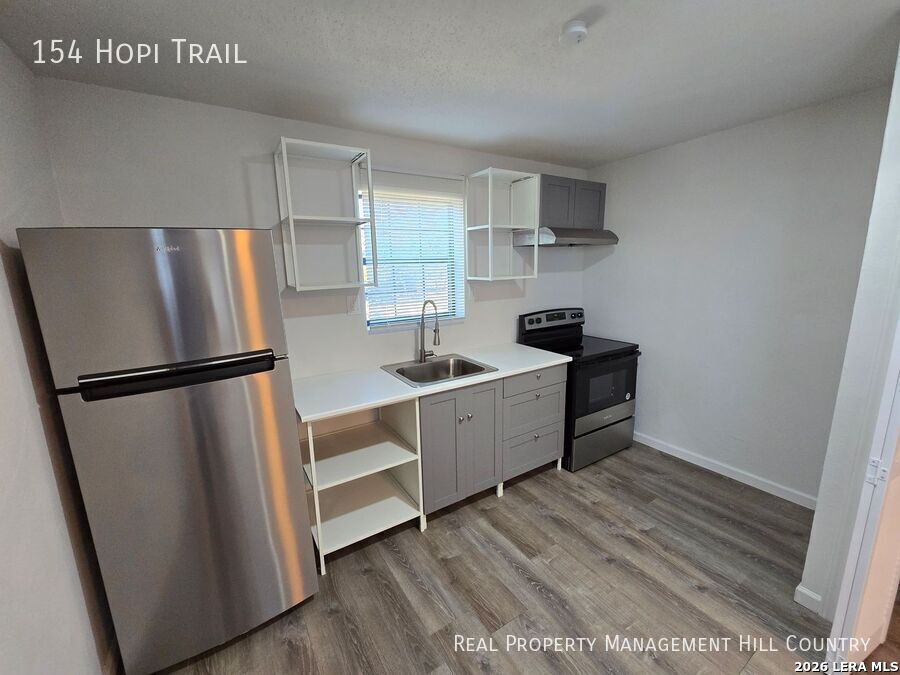 154 Hopi Trail Bandera, TX 78003 - Photo 6 of 14