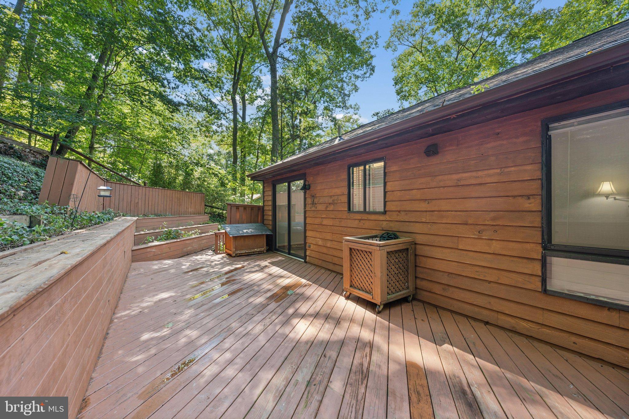 6725 West Lakeridge Road New Market, MD 21774 - Photo 47 of 64 Exterior Back