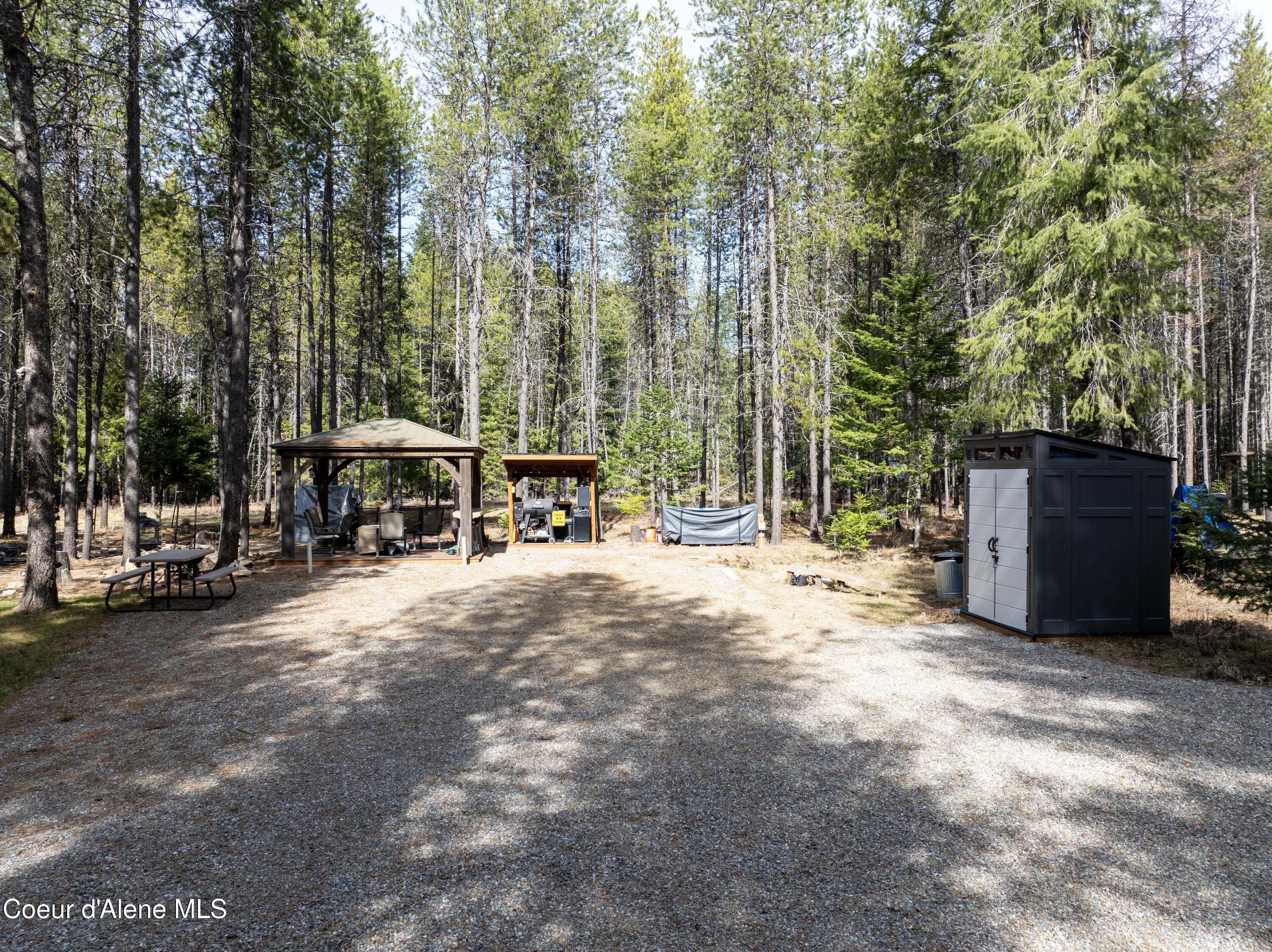 11271 Eastside Road Priest River, ID 83856 - Photo 31 of 39 Gathering Area