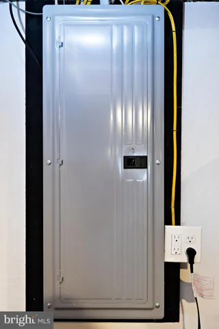 $299,900 | 132 Oak Avenue, Westville, NJ 08093