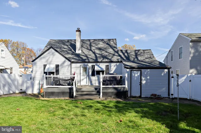 $299,900 | 132 Oak Avenue, Westville, NJ 08093