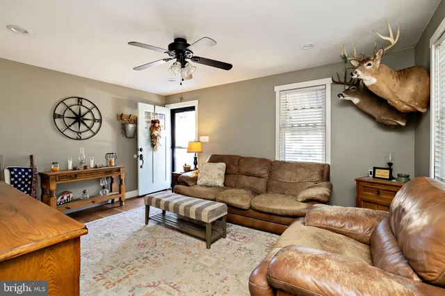 $299,900 | 132 Oak Avenue, Westville, NJ 08093