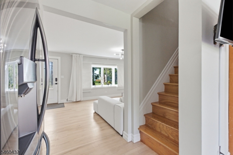 353 Whitewood Road Union, NJ 07083 - Photo 20 of 38 Gallery Image 20