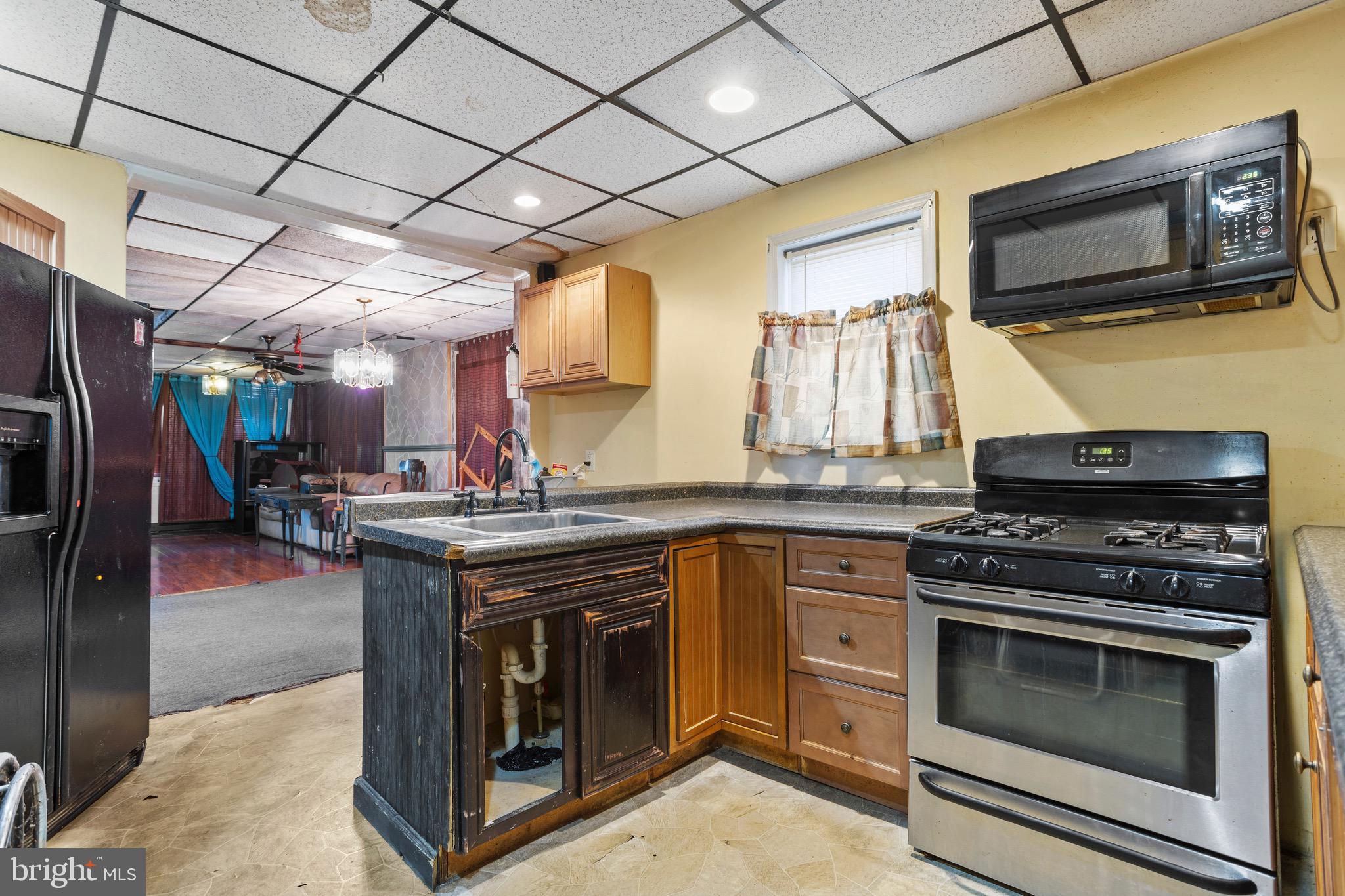 2312 Bethel Road Chester, PA 19013 - Photo 8 of 13