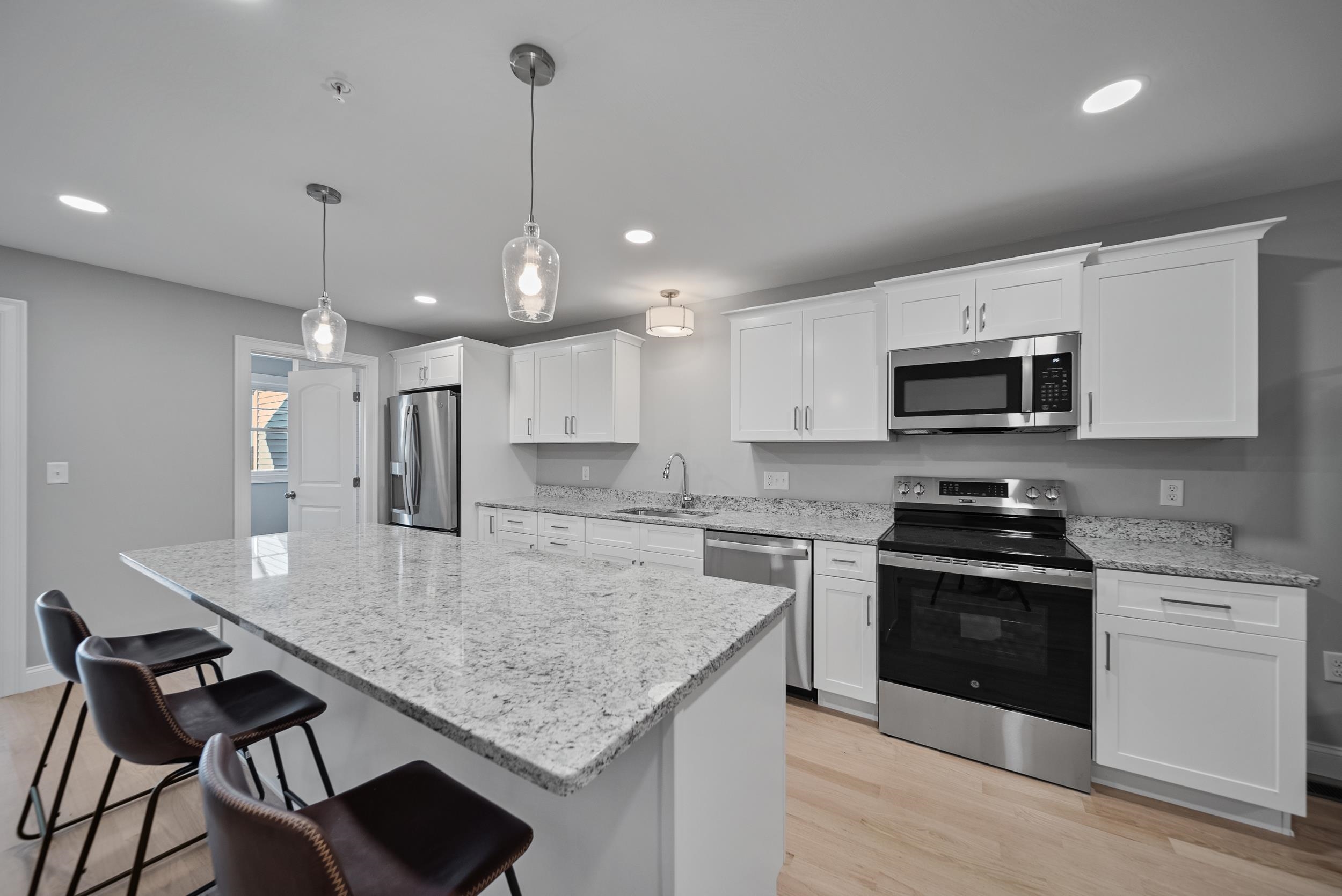 7 Cypress Lane, Unit 5 Windham, NH 03087 - Photo 11 of 46