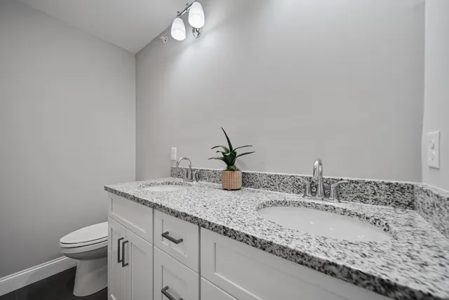 $570,000 | 7 Cypress Lane, Unit 5, Windham, NH 03087