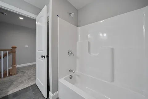 $570,000 | 7 Cypress Lane, Unit 5, Windham, NH 03087