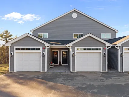 $570,000 | 7 Cypress Lane, Unit 5, Windham, NH 03087