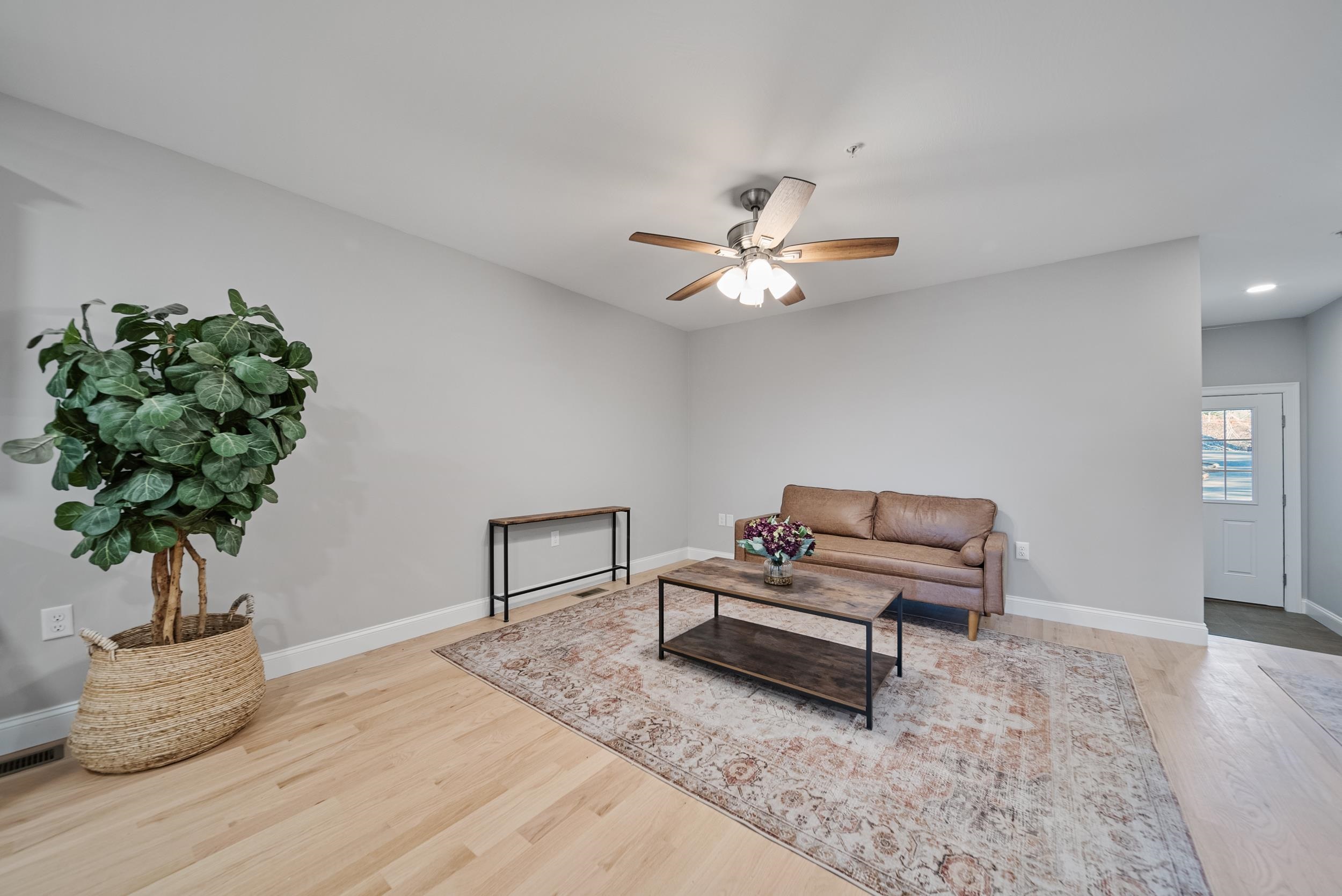 7 Cypress Lane, Unit 5 Windham, NH 03087 - Photo 9 of 46