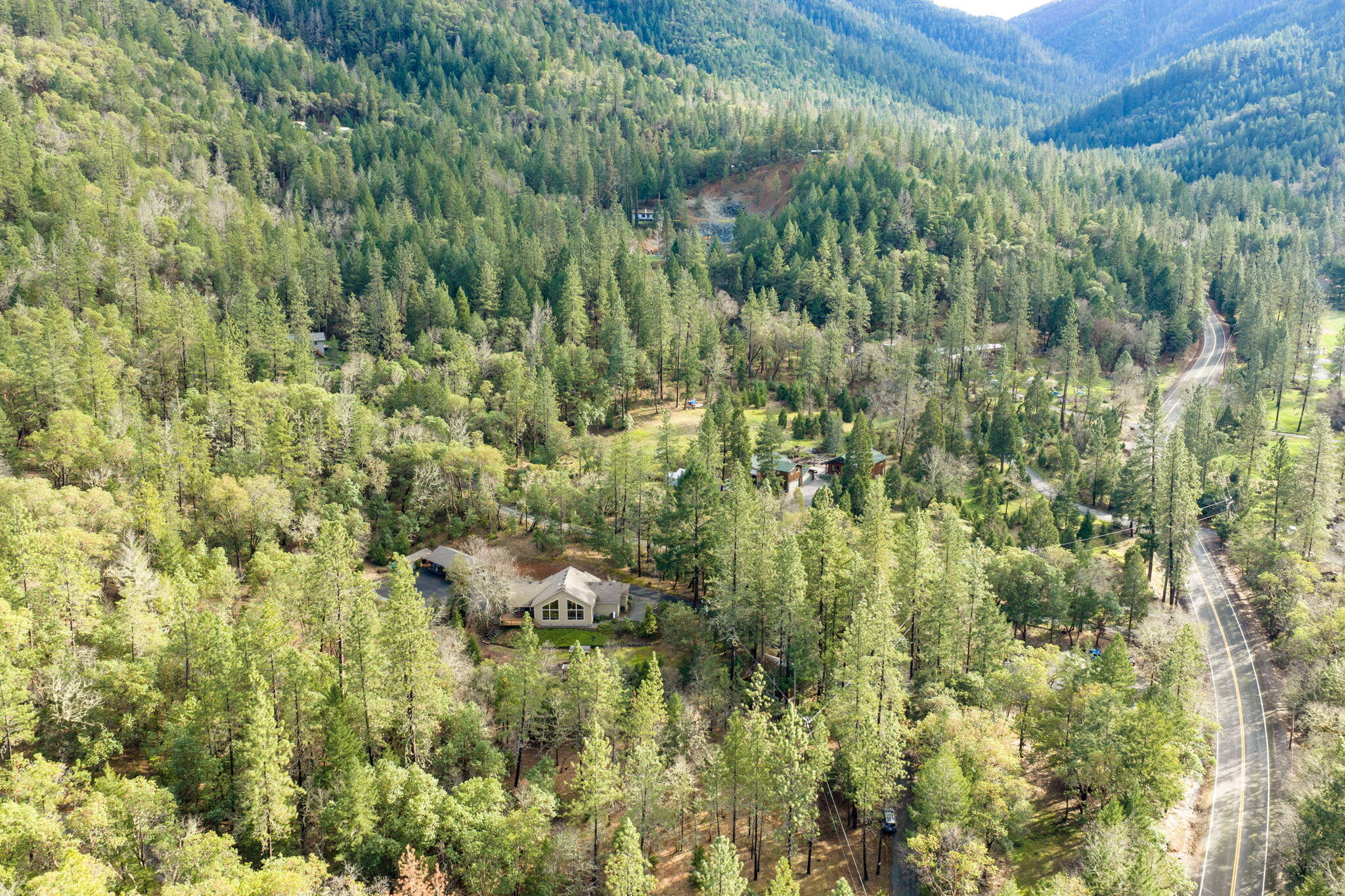 565 Greens Creek Road Grants Pass, OR 97527 - Photo 8 of 55 ApxGCR00012