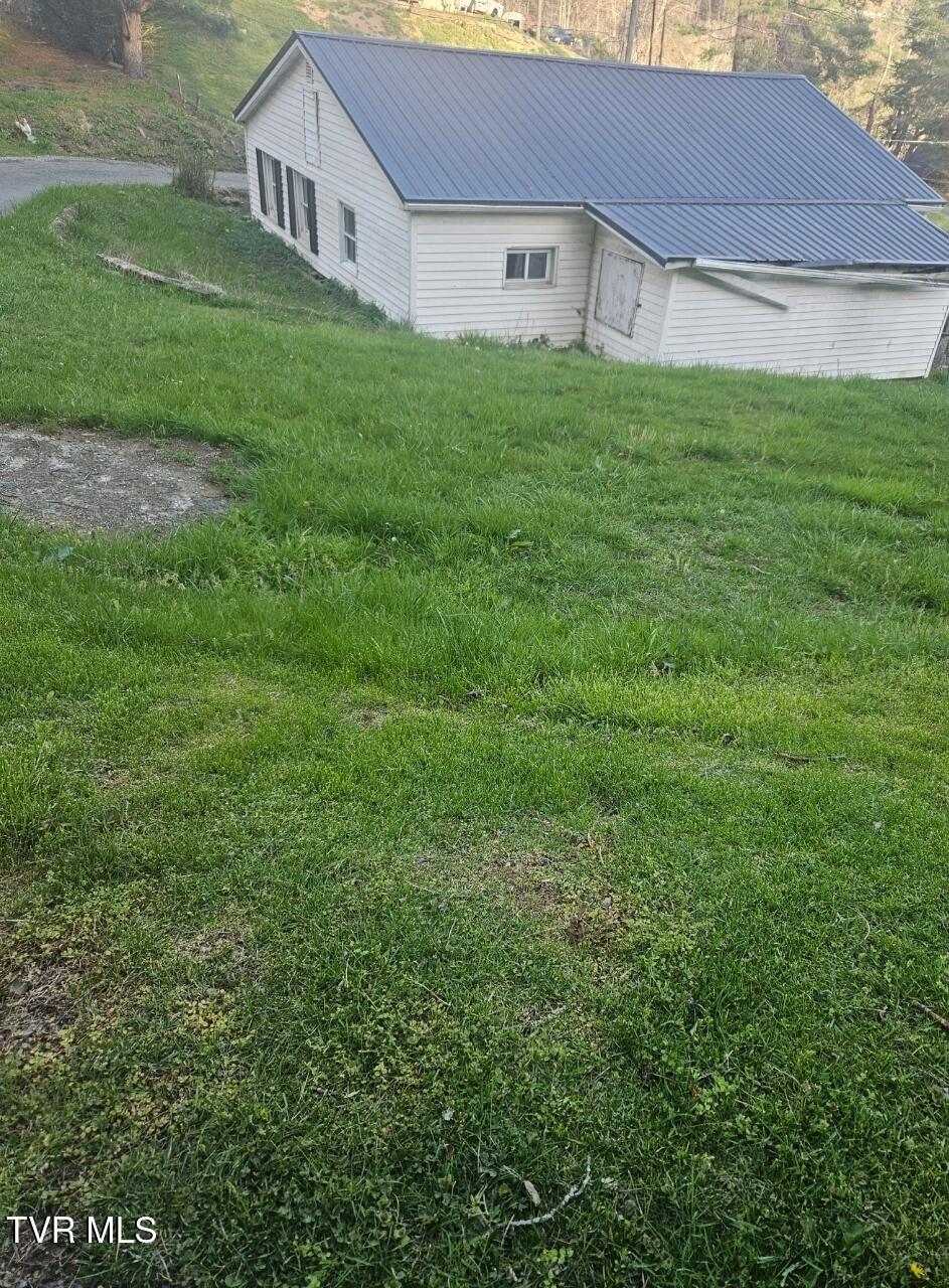 109 Chestnut Avenue Coeburn, VA 24230 - Photo 17 of 18 Screenshot_20250416_201223_Gallery