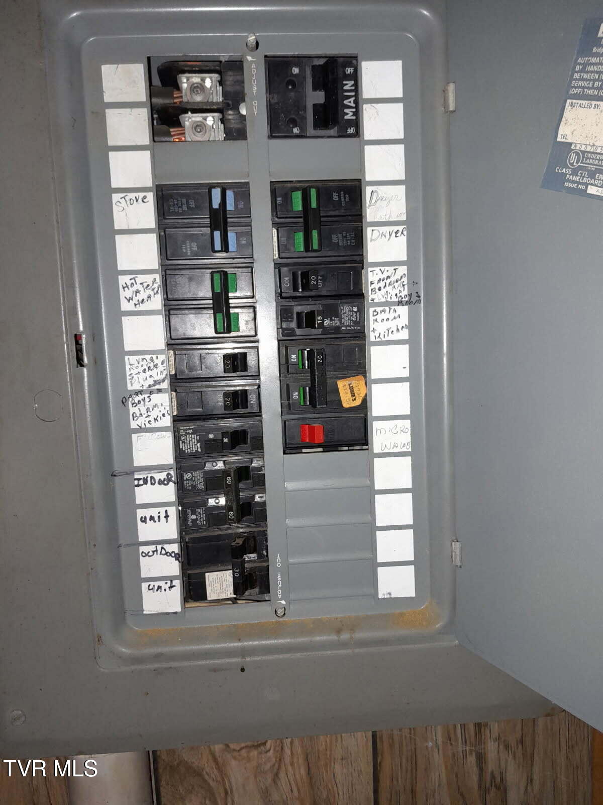 109 Chestnut Avenue Coeburn, VA 24230 - Photo 4 of 18 4204517845777111459