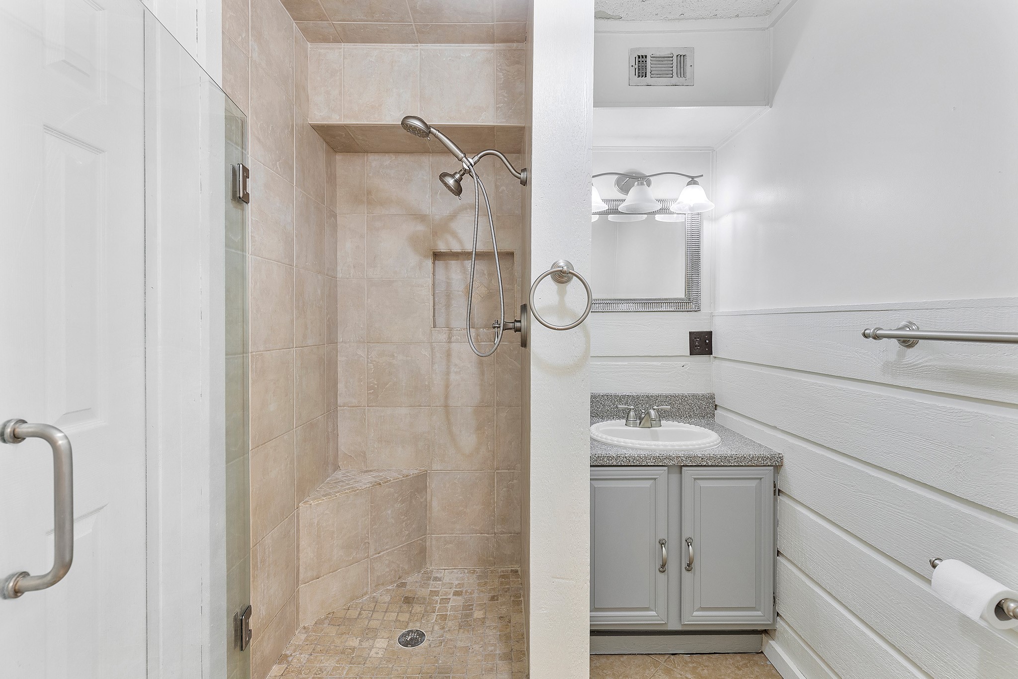 230 Walnut Drive Trinity, TX 75862 - Photo 16 of 48