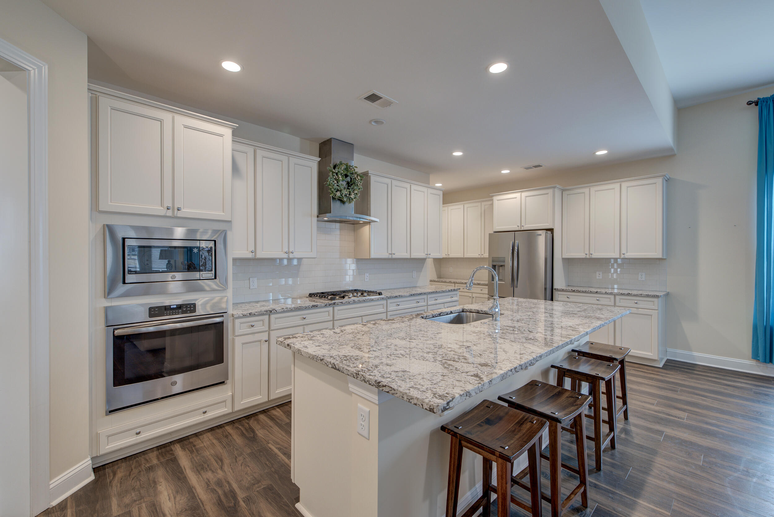 2077 Barn Swallow Road Summerville, SC 29483 - Photo 4 of 67 DSC_5647_48_49_50_51