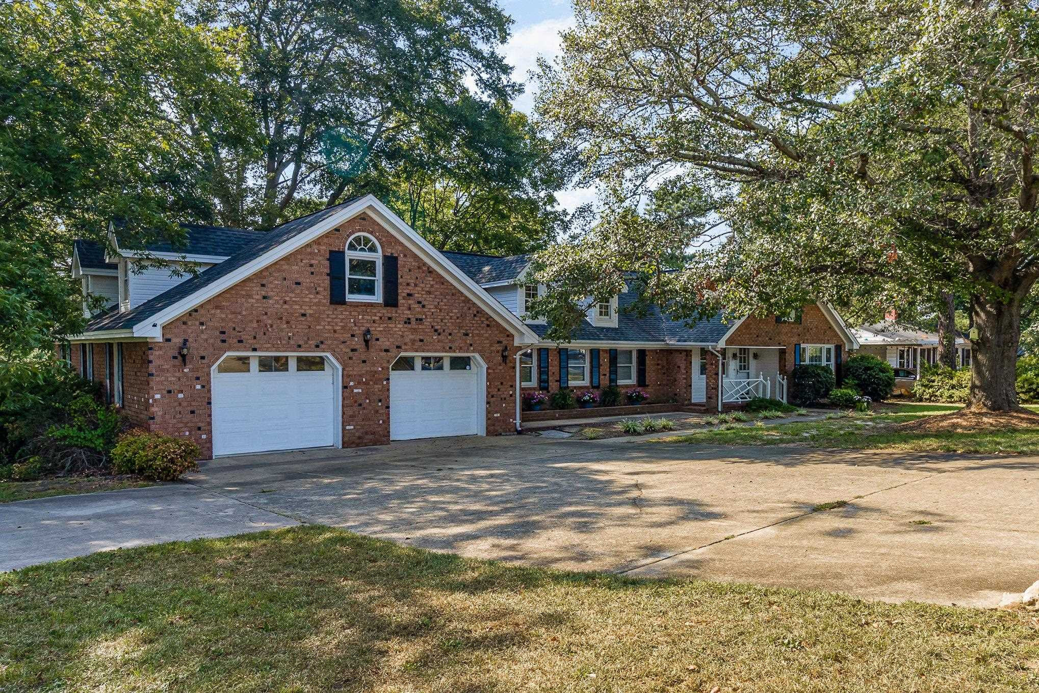 853 North Raleigh Street Angier, NC 27501 - Photo 3 of 41 Photo 3