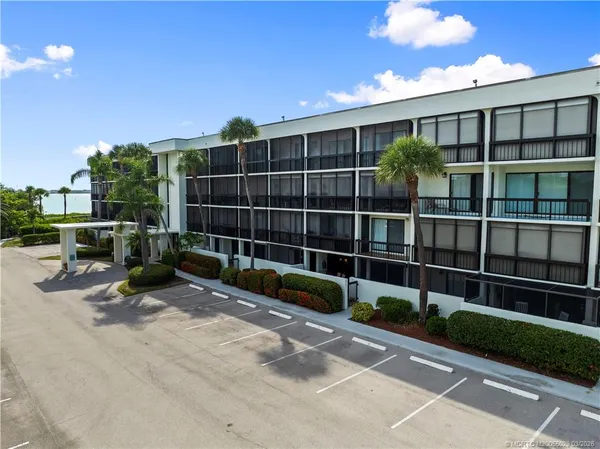 $429,900 | 3792 Northeast Ocean Boulevard, Unit 104S, Jensen Beach, FL 34957