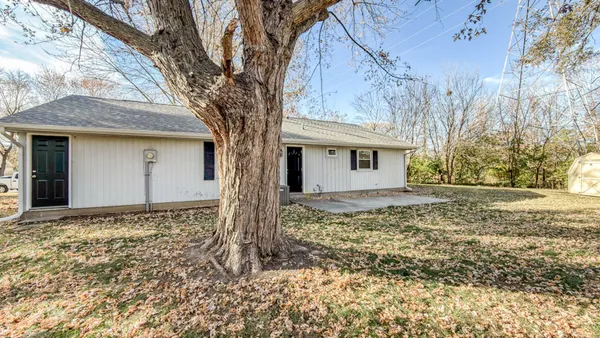 $188,000 | 3334 Ridgewood Drive, Champaign, IL 61821