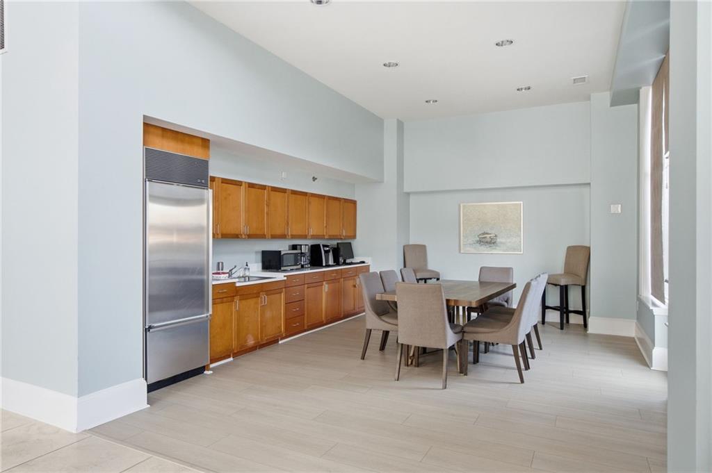 3820 Roswell Road Northeast, Unit 809 Atlanta, GA 30342 - Photo 41 of 42 Gallery Image 41