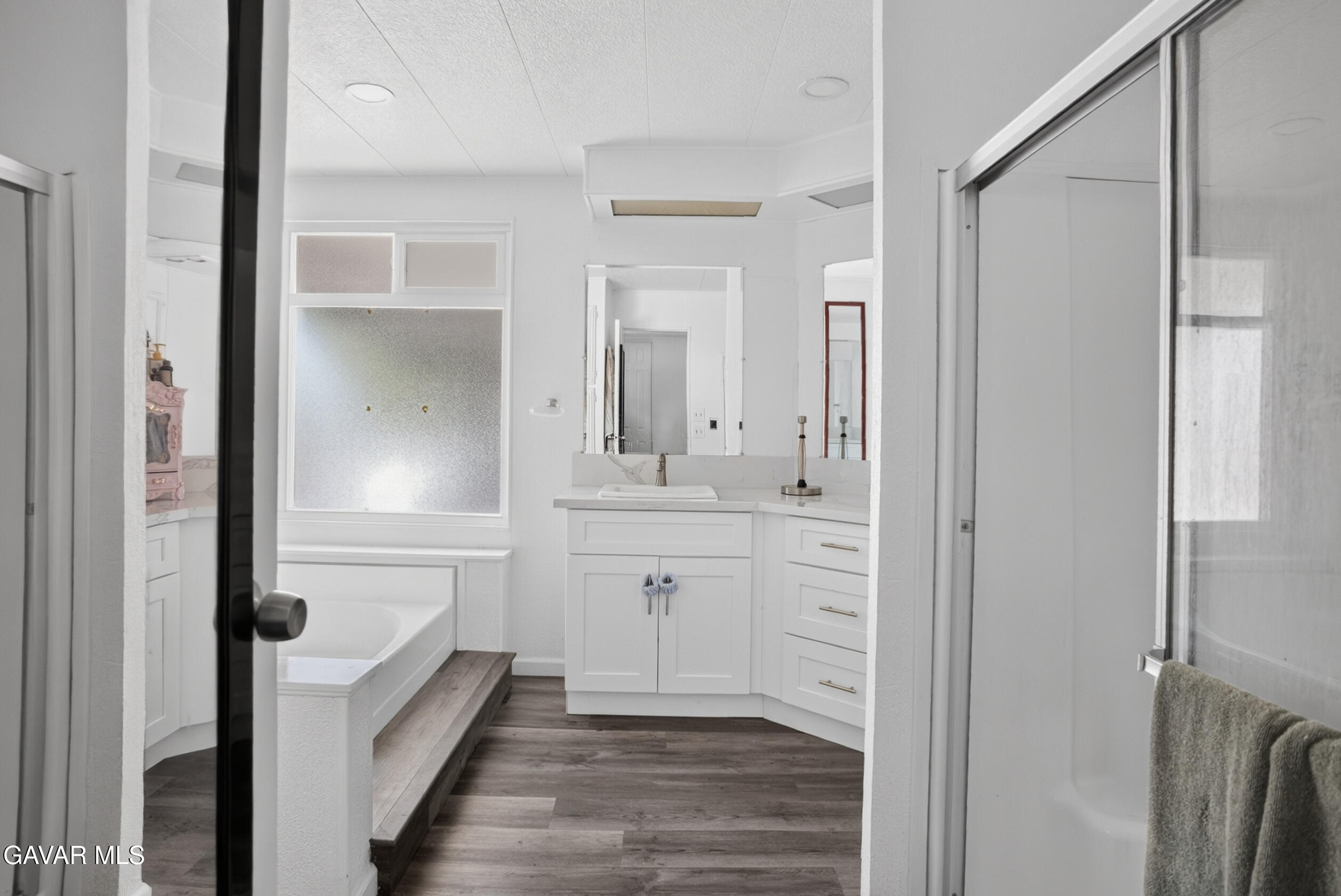 24303 Woolsey Canyon Road Canoga Park, CA 91304 - Photo 31 of 40 DSC_4771