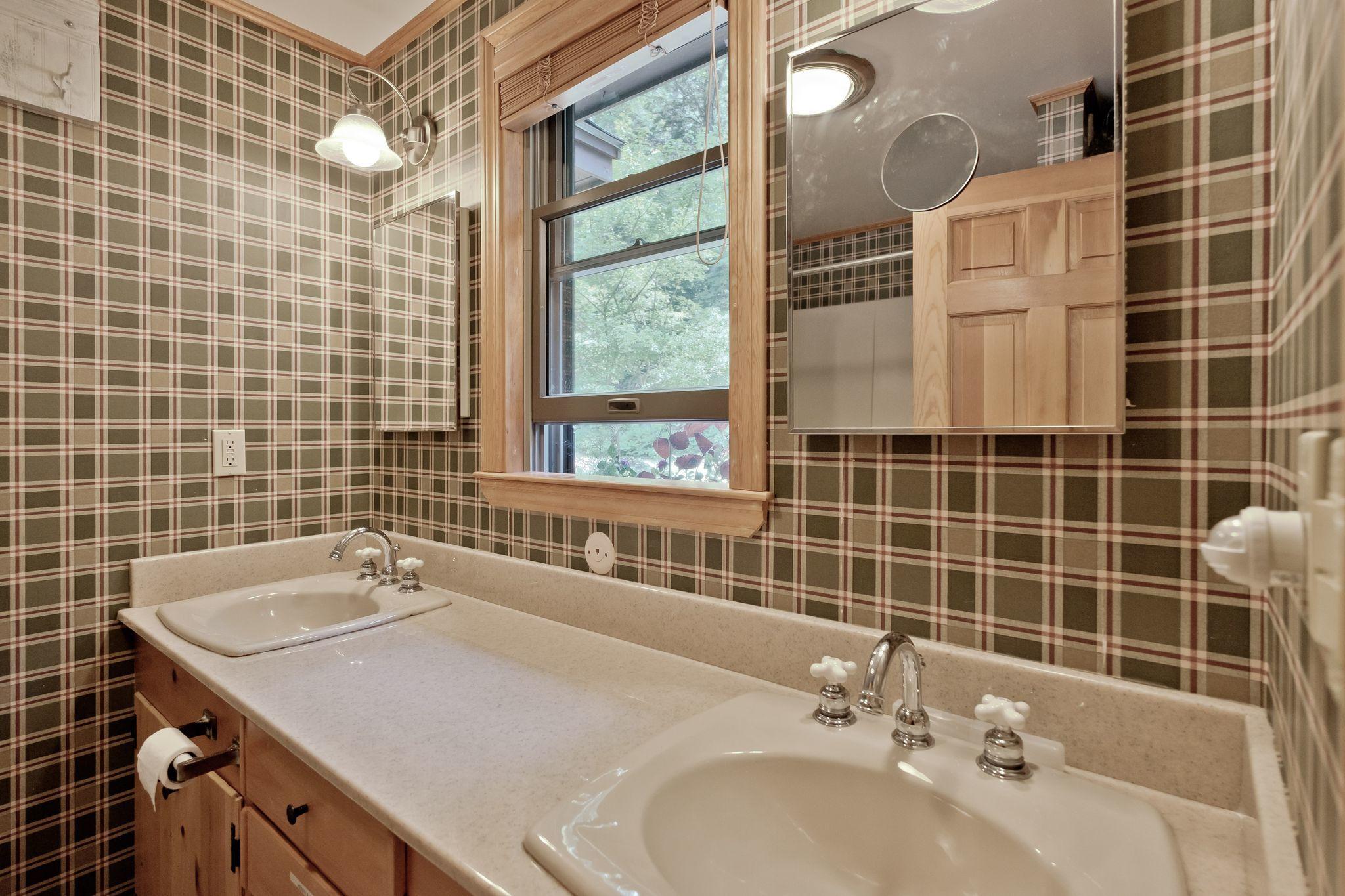 28 Sunset Ridge Road Lovell, ME 04051 - Photo 34 of 59 28 sun mastbath