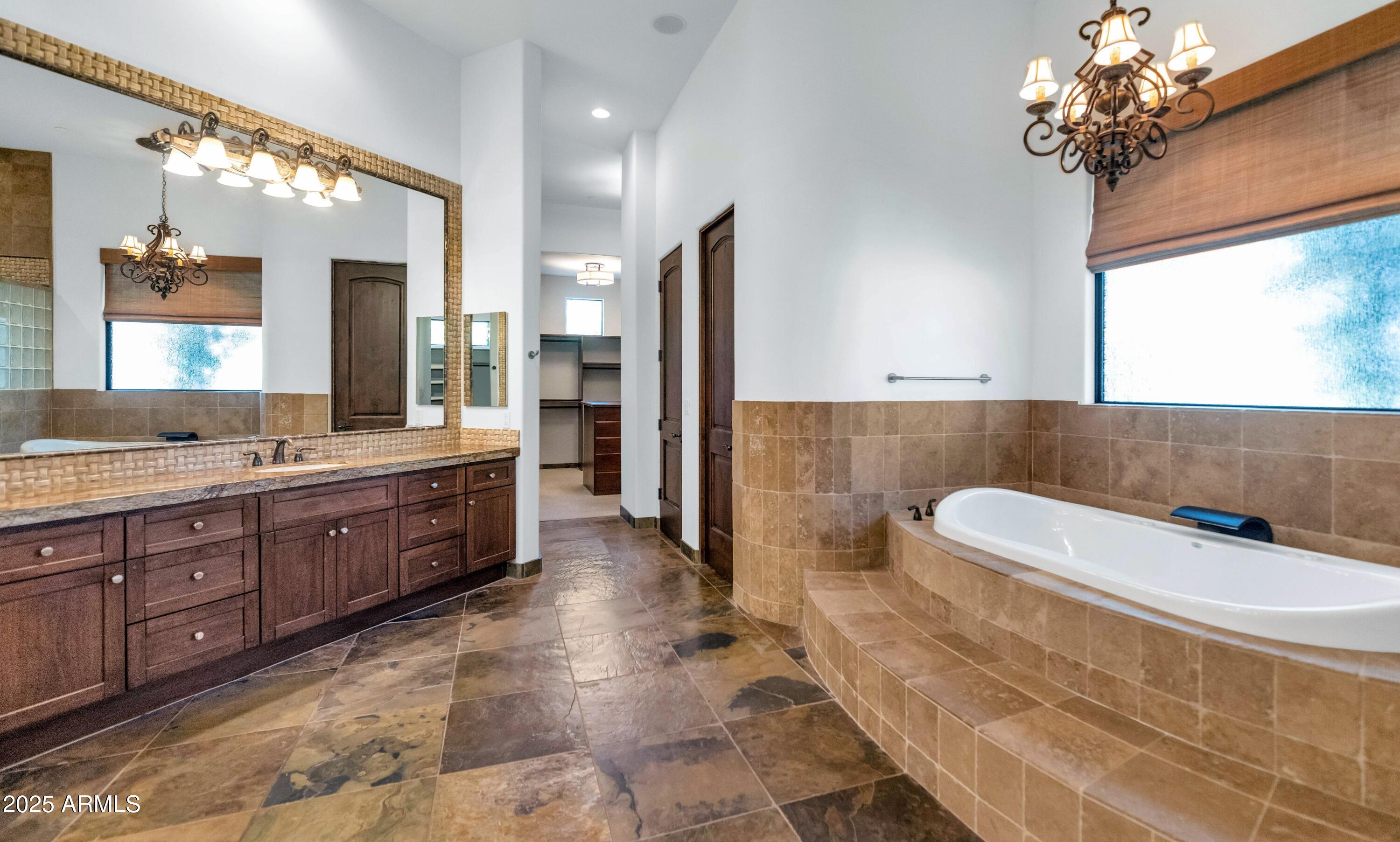 7233 East Royal Palm Road Scottsdale, AZ 85258 - Photo 16 of 54 Primary Bathroom