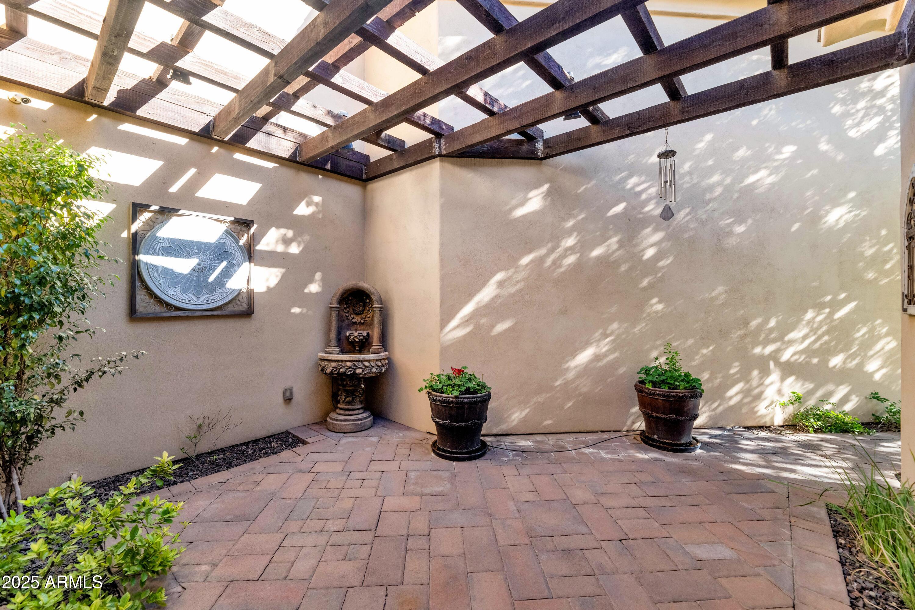 7233 East Royal Palm Road Scottsdale, AZ 85258 - Photo 26 of 54 Private Courtyard
