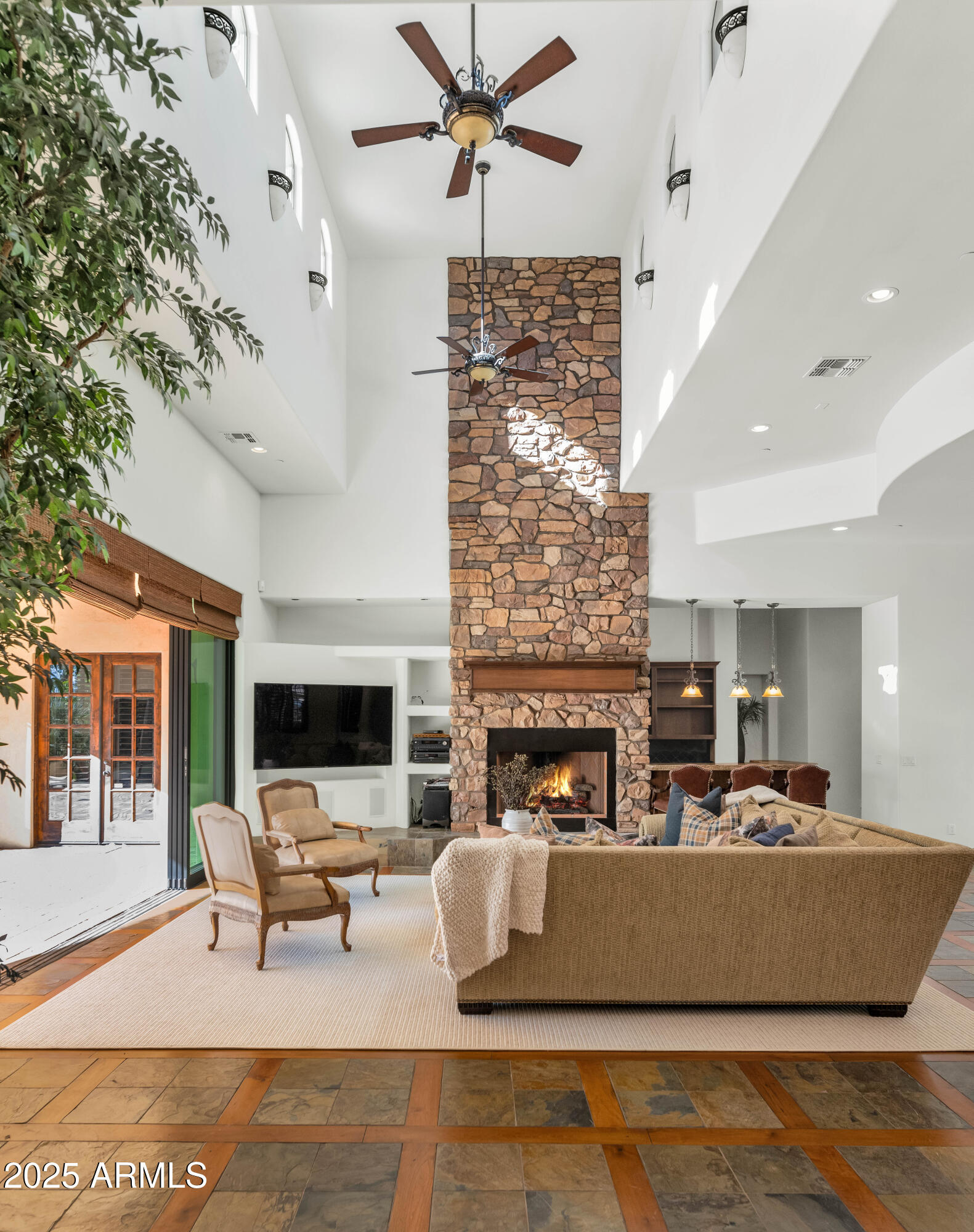 7233 East Royal Palm Road Scottsdale, AZ 85258 - Photo 6 of 54 Family Room