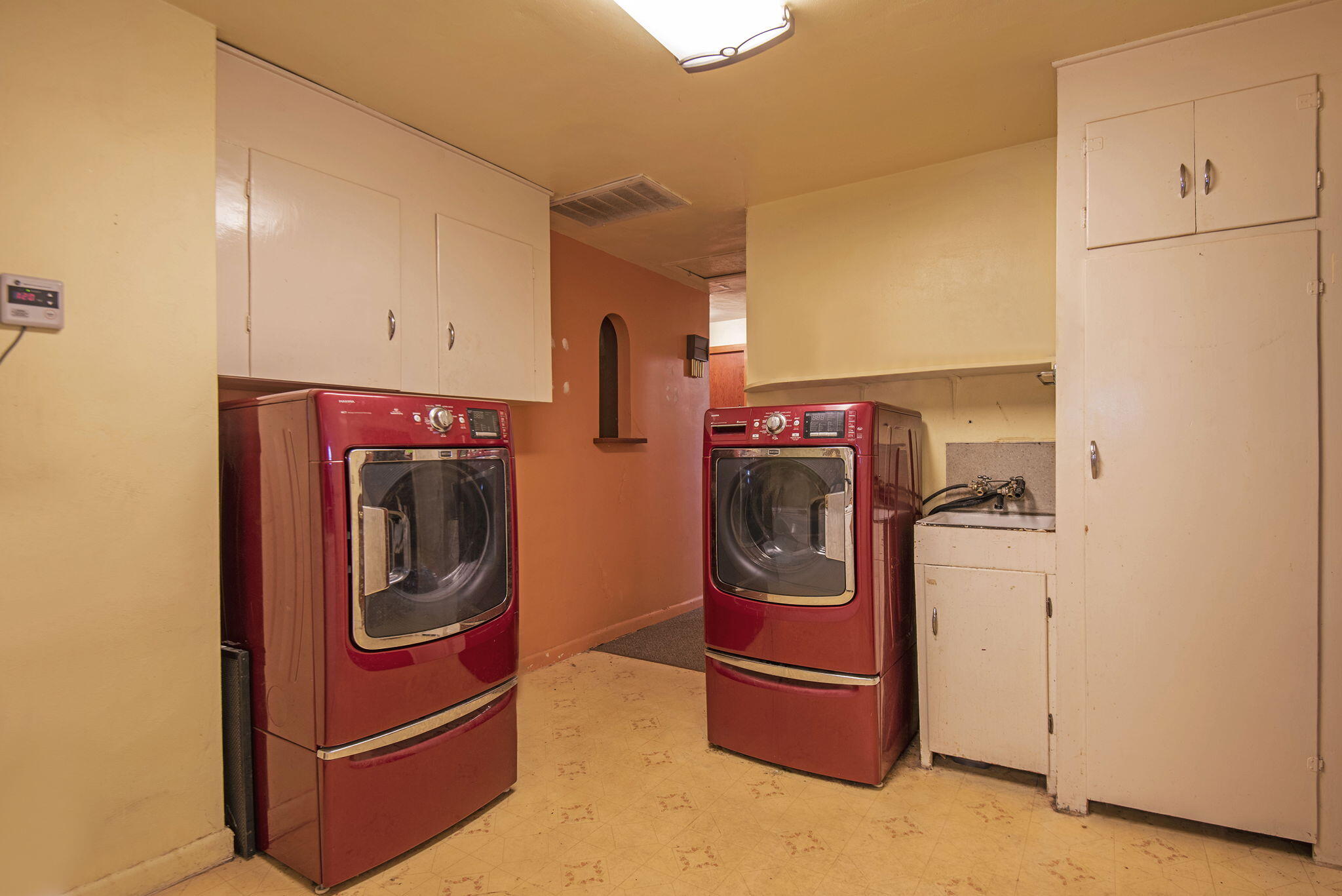 1955 Northeast Laughlin Road Prineville, OR 97754 - Photo 11 of 14 Laundry Room/Pantry