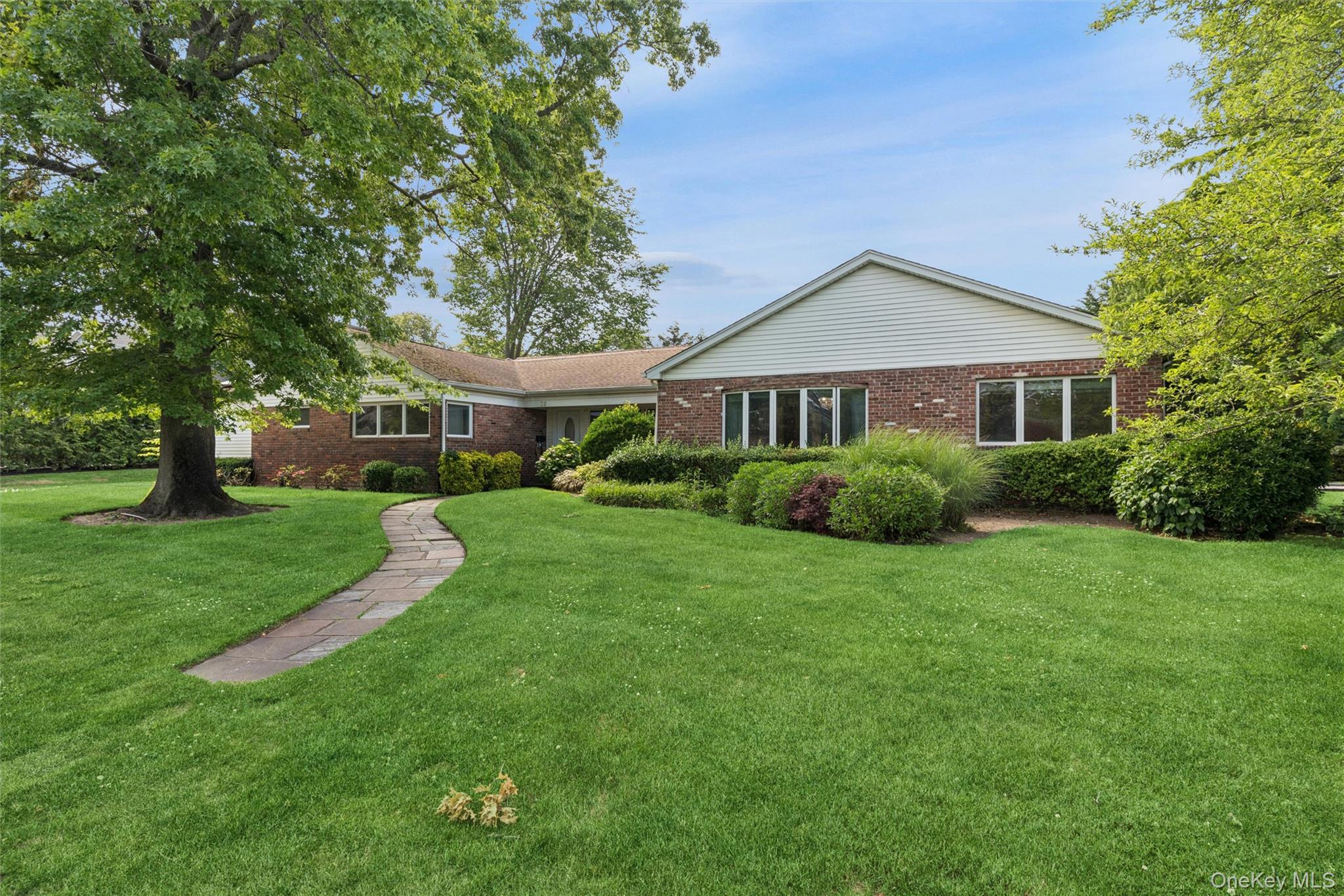 72 Lake End Road Merrick, NY 11566 - Photo 1 of 43