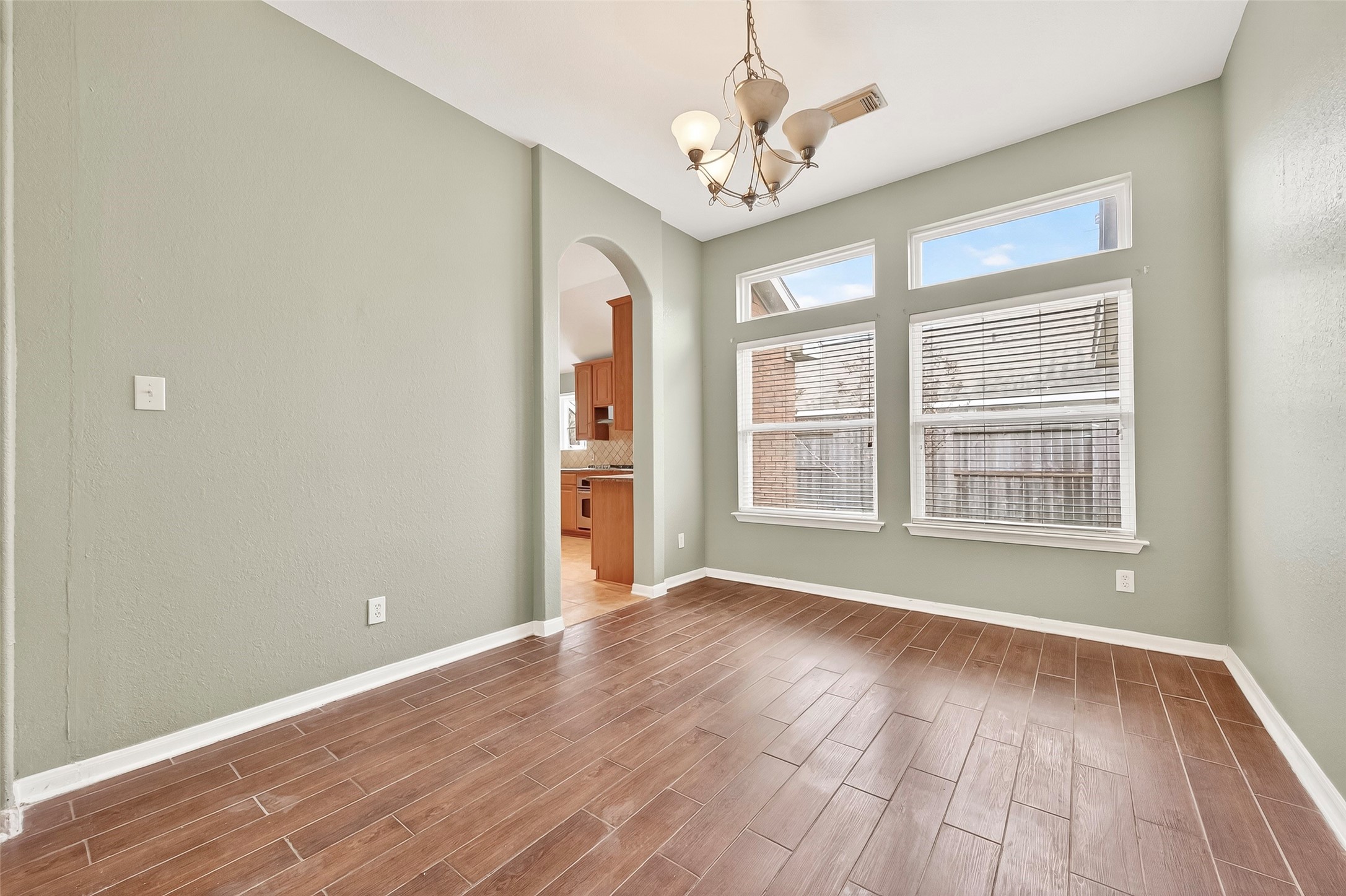 21018 Ripford Court Richmond, TX 77406 - Photo 11 of 48 Dining room
