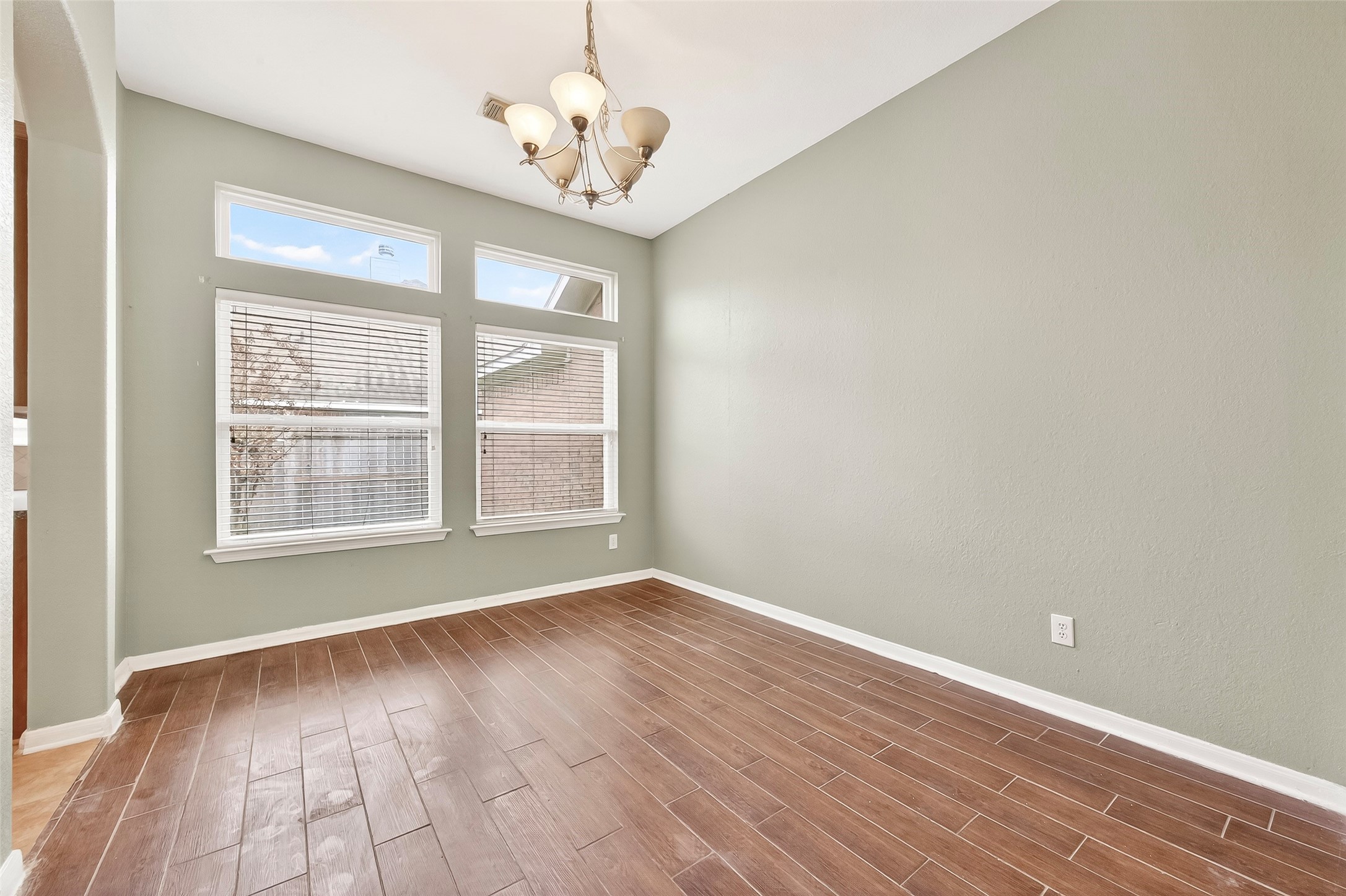 21018 Ripford Court Richmond, TX 77406 - Photo 23 of 48 Dining room