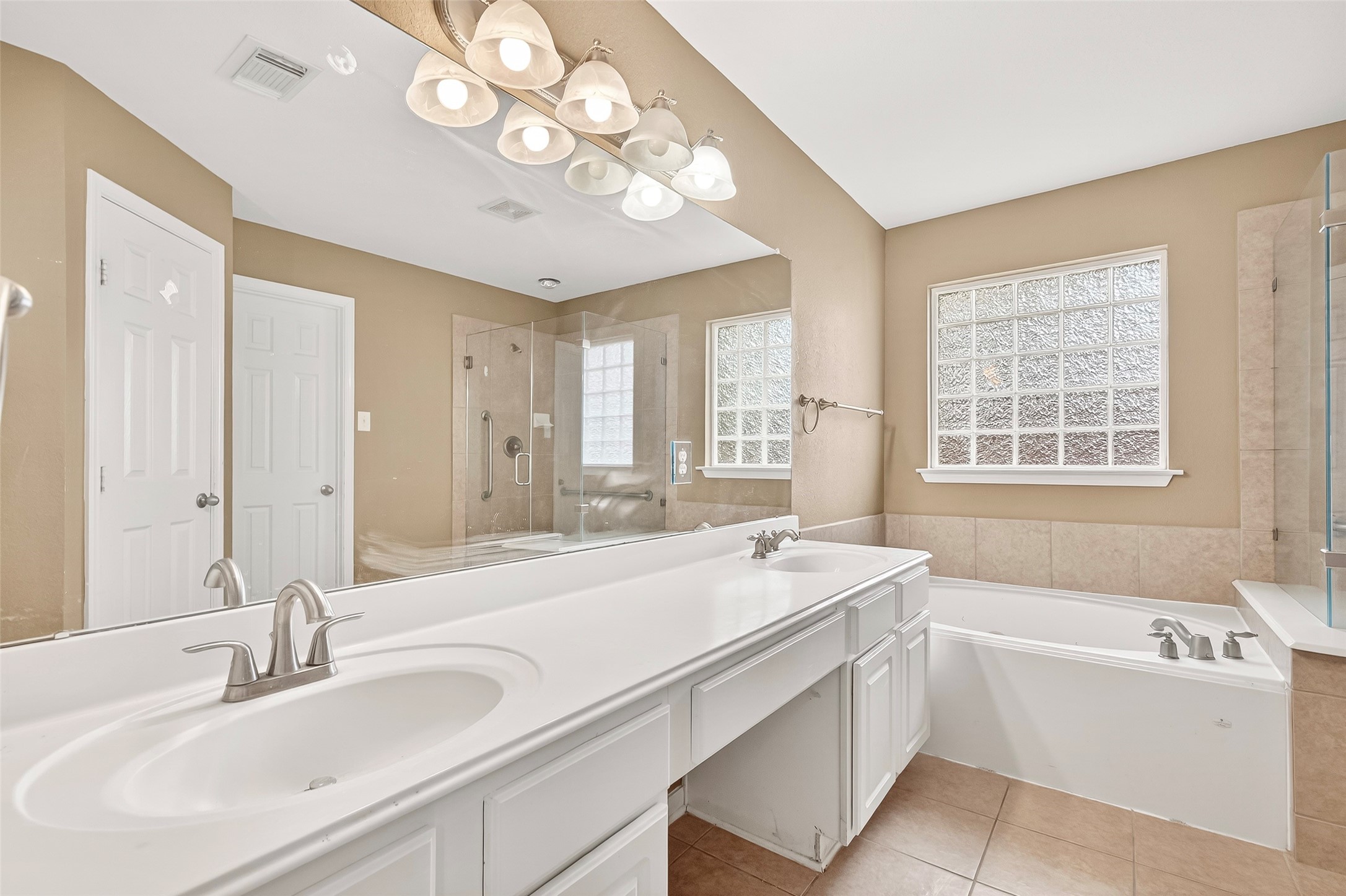 21018 Ripford Court Richmond, TX 77406 - Photo 31 of 48 Primary bathroom features double sinks