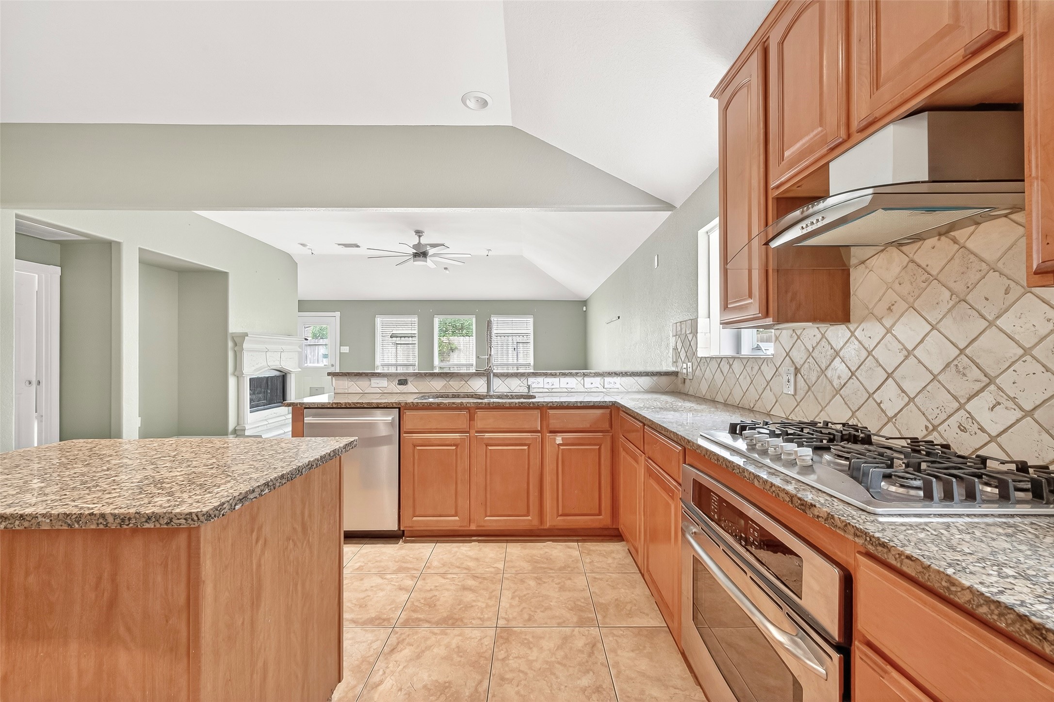 21018 Ripford Court Richmond, TX 77406 - Photo 9 of 48 Granite countertops in the kitchen