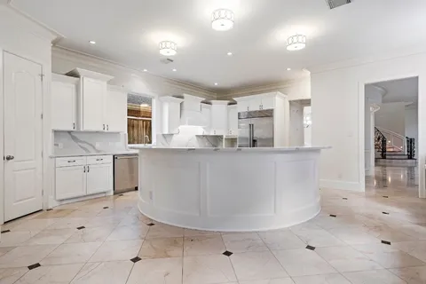 $2,700,000 | 3844 Bellefontaine, Houston, TX 77025