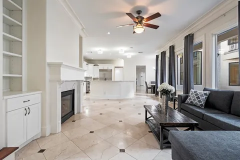 $2,700,000 | 3844 Bellefontaine, Houston, TX 77025