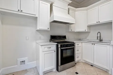 $2,700,000 | 3844 Bellefontaine, Houston, TX 77025