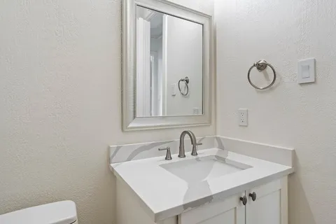 $2,700,000 | 3844 Bellefontaine, Houston, TX 77025