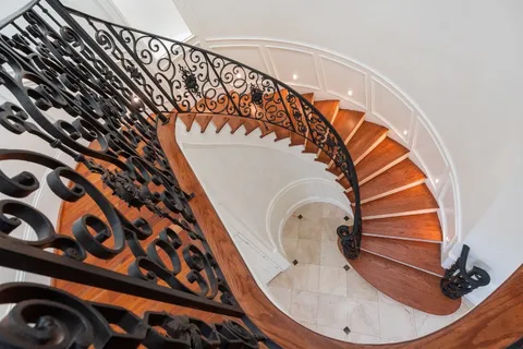 $2,700,000 | 3844 Bellefontaine, Houston, TX 77025