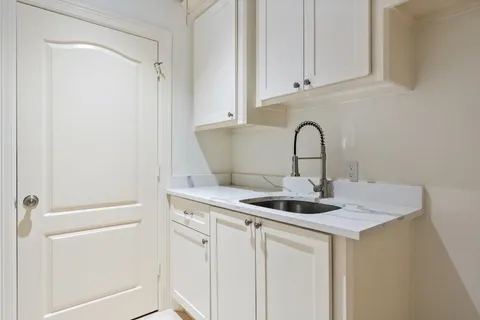 $2,700,000 | 3844 Bellefontaine, Houston, TX 77025