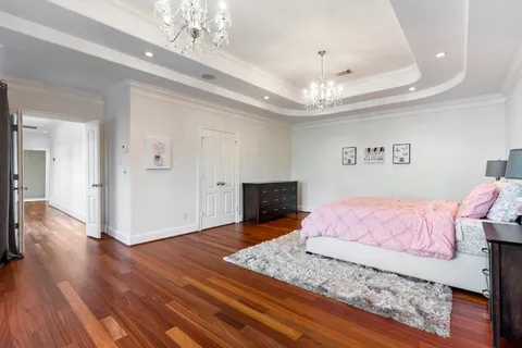 $2,700,000 | 3844 Bellefontaine, Houston, TX 77025