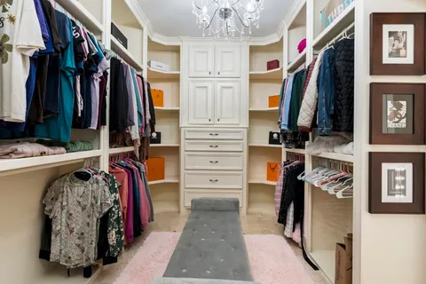 $2,700,000 | 3844 Bellefontaine, Houston, TX 77025