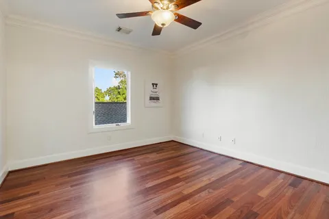 $2,700,000 | 3844 Bellefontaine, Houston, TX 77025